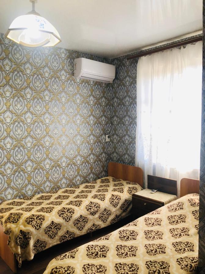 Гостевой Дом «Лиза» Hotel Gagra Exterior foto